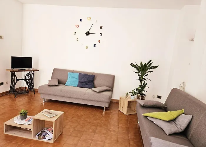 Marilyn Pallanza Parking Free Verbania