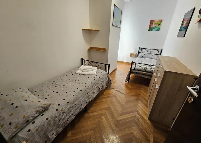 Marilyn Pallanza Parking Free Apartment *